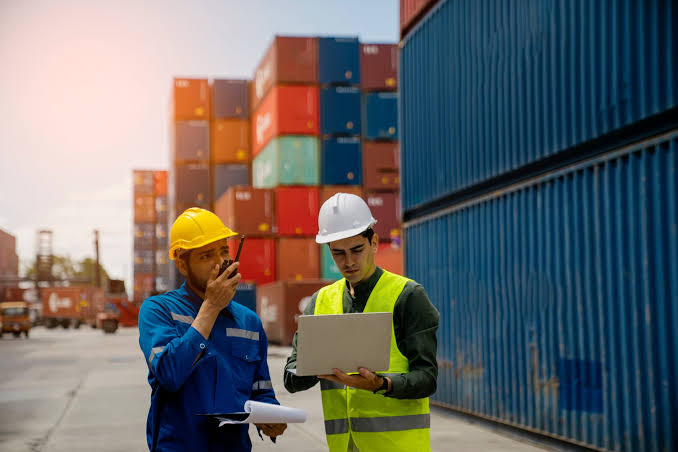Explore the latest logistics jobs in UAE for 2026, including warehouse, supply chain, transport and logistics vacancies with individual application links.